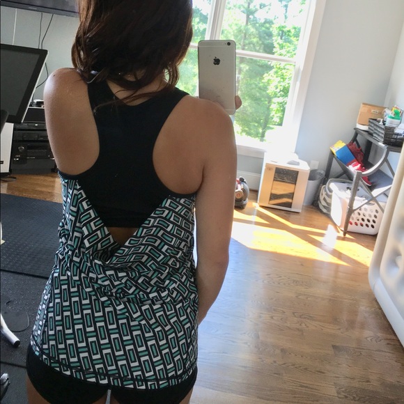 Athletic top from Tracy Negoshian - Picture 2 of 4